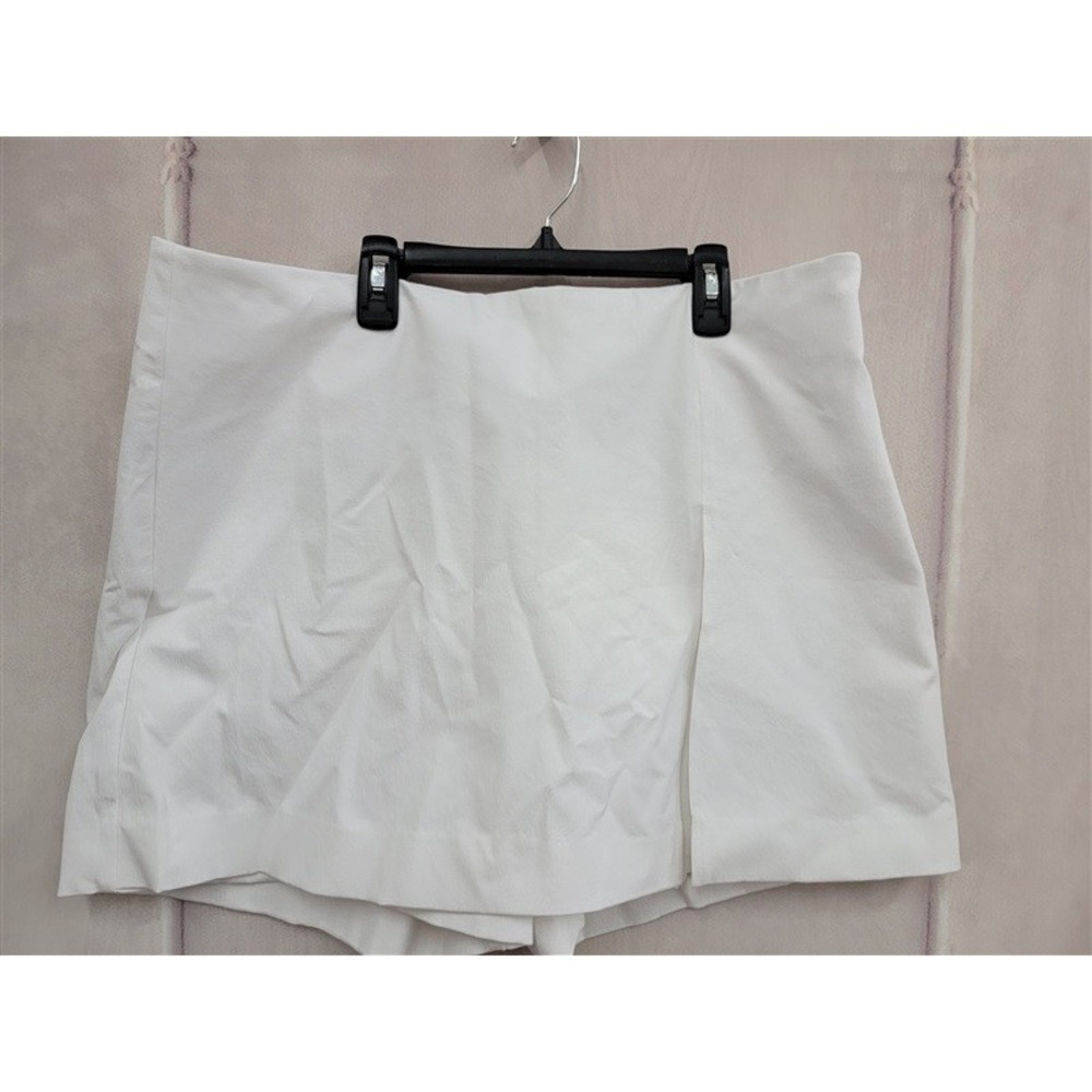NWOT Boston Proper 18 Pull on Skort Shorts Skirt White 121083